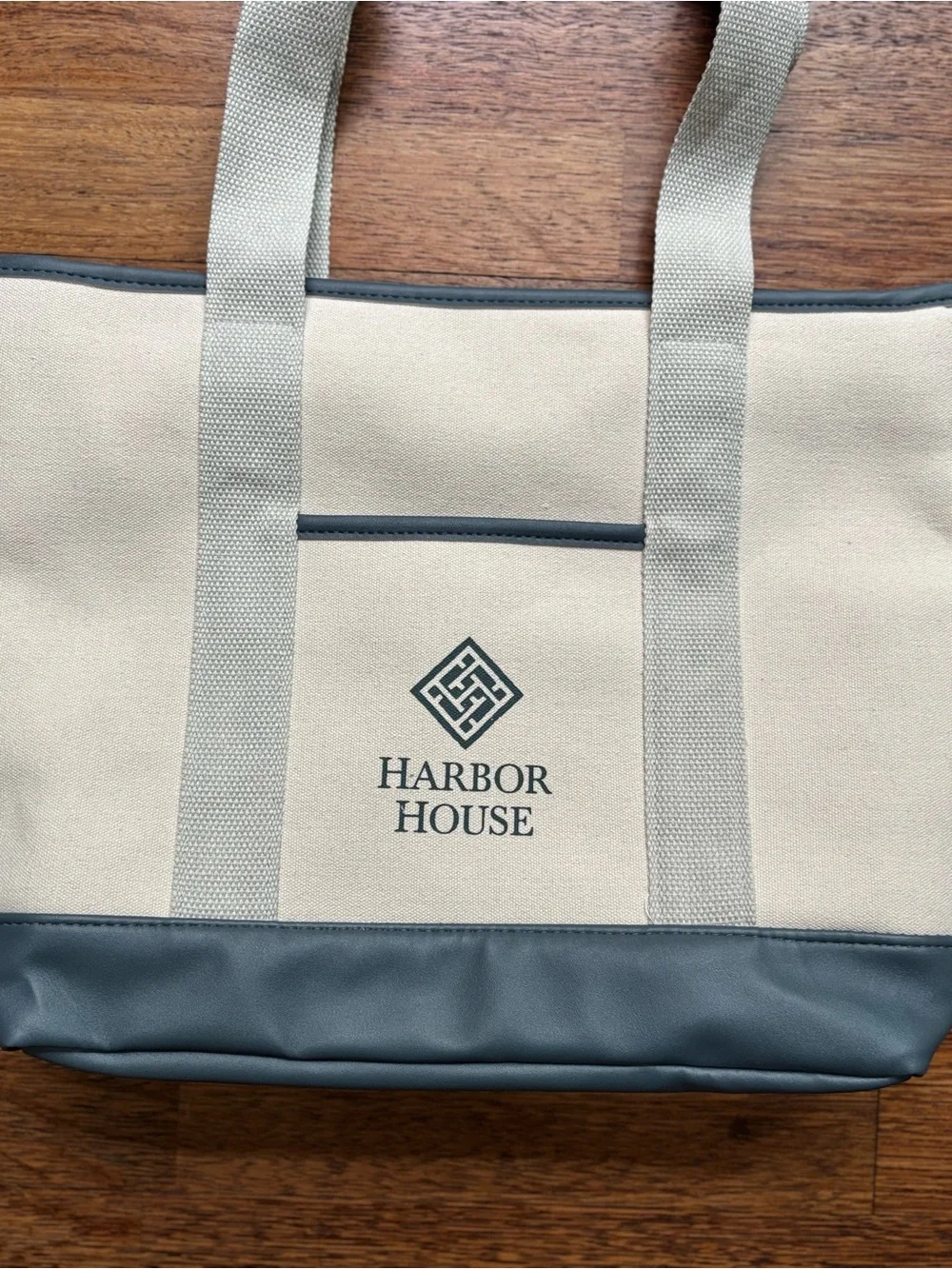 N/A harbor house